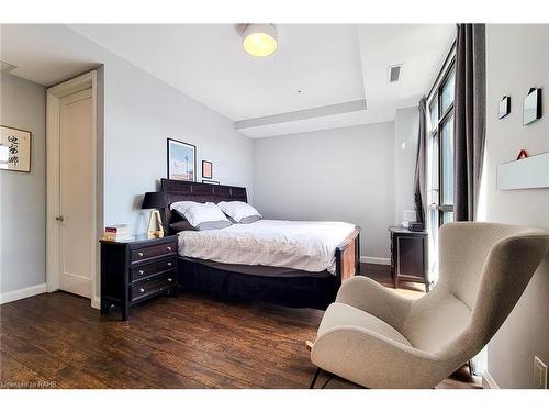 912-112 King Street E, Hamilton, ON - Indoor Photo Showing Bedroom