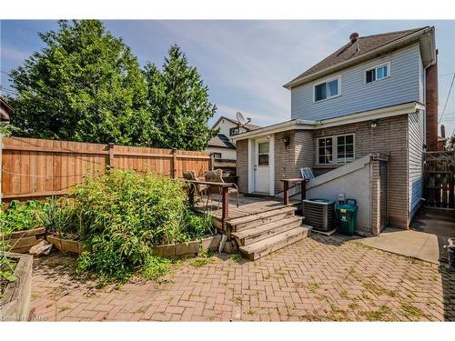 31 Kinrade Avenue, Hamilton, ON - Outdoor