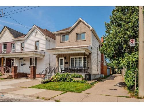 31 Kinrade Avenue, Hamilton, ON - Outdoor With Deck Patio Veranda With Facade