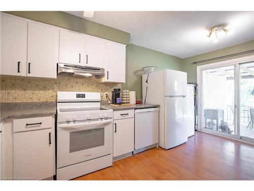 4553 Sussex Drive, Niagara Falls, ON - Indoor Photo Showing Kitchen