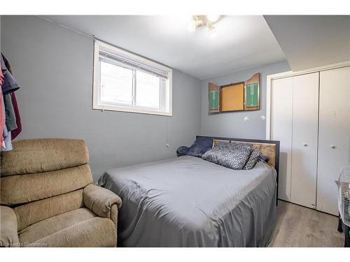 4553 Sussex Drive, Niagara Falls, ON - Indoor Photo Showing Bedroom