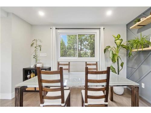 51 Camelot Drive, Hamilton, ON - Indoor Photo Showing Dining Room