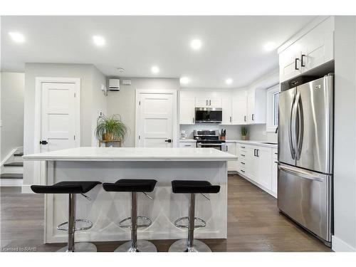 51 Camelot Drive, Hamilton, ON - Indoor Photo Showing Kitchen With Upgraded Kitchen