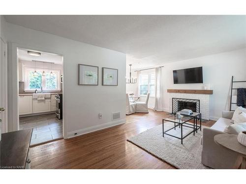 31 Academy Street, Ancaster, ON - Indoor Photo Showing Living Room With Fireplace