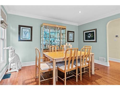 38 Parker Avenue, Ancaster, ON - Indoor Photo Showing Dining Room