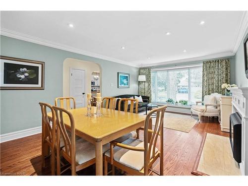 38 Parker Avenue, Ancaster, ON - Indoor Photo Showing Dining Room