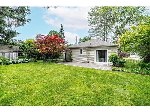 38 Parker Avenue, Ancaster, ON - Outdoor