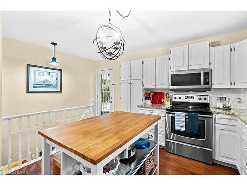 38 Parker Avenue, Ancaster, ON - Indoor Photo Showing Kitchen