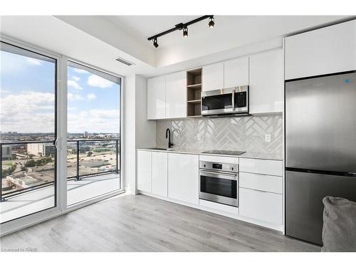 1509-36 Zorra Street, Etobicoke, ON - Indoor Photo Showing Kitchen With Upgraded Kitchen