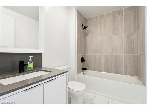 1509-36 Zorra Street, Etobicoke, ON - Indoor Photo Showing Bathroom