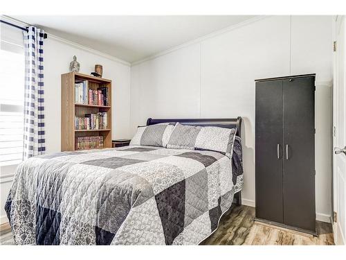 17 Silver Aspen Drive, Nanticoke, ON - Indoor Photo Showing Bedroom