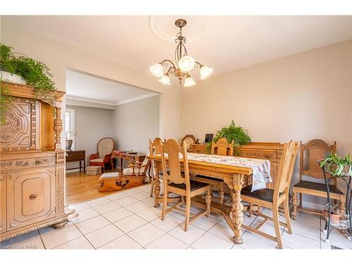 488 Townline Road, Niagara-On-The-Lake, ON - Indoor Photo Showing Dining Room