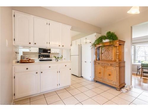 488 Townline Road, Niagara-On-The-Lake, ON - Indoor Photo Showing Kitchen