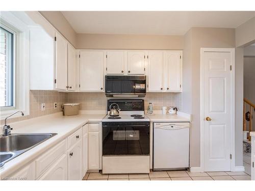 488 Townline Road, Niagara-On-The-Lake, ON - Indoor Photo Showing Kitchen