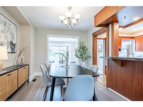 242 Glendale Avenue N, Hamilton, ON - Indoor Photo Showing Dining Room