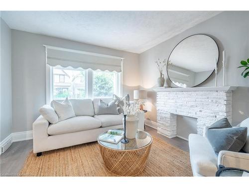 242 Glendale Avenue N, Hamilton, ON - Indoor Photo Showing Living Room With Fireplace