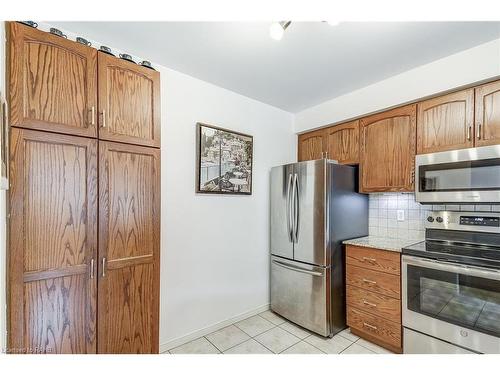 85 Foxborough Drive, Ancaster, ON - Indoor Photo Showing Kitchen