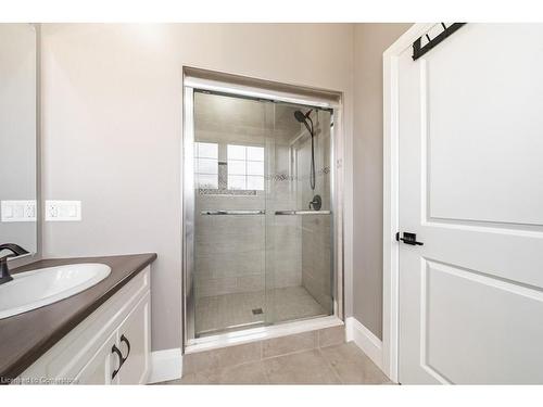 234 Burford-Delhi Townline Road, Scotland, ON - Indoor Photo Showing Bathroom