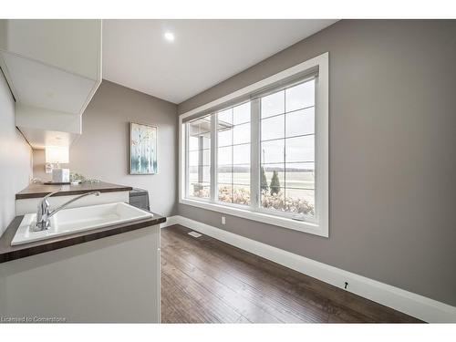 234 Burford-Delhi Townline Road, Scotland, ON - Indoor Photo Showing Bathroom