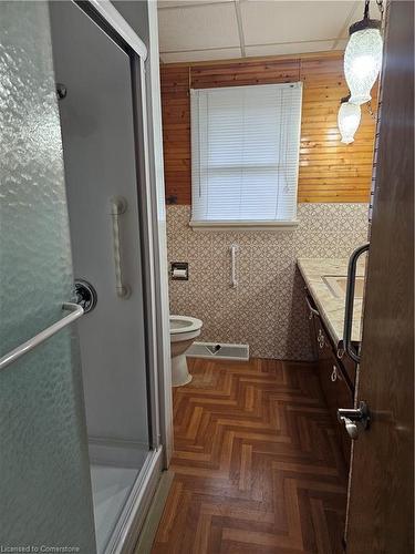 171 King Lane, Simcoe, ON - Indoor Photo Showing Bathroom