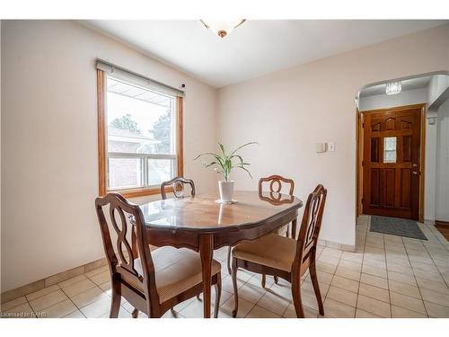 159 West 26Th Street, Hamilton, ON - Indoor Photo Showing Dining Room