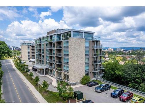 506-467 Charlton Avenue E, Hamilton, ON - Outdoor With Balcony With Facade