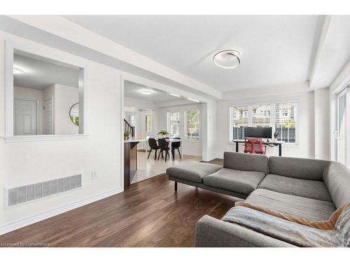 128 Mcmonies Drive, Waterdown, ON - Indoor Photo Showing Living Room