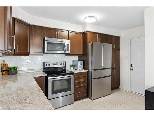 128 Mcmonies Drive, Waterdown, ON - Indoor Photo Showing Kitchen