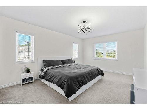 128 Mcmonies Drive, Waterdown, ON - Indoor Photo Showing Bedroom