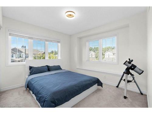 128 Mcmonies Drive, Waterdown, ON - Indoor Photo Showing Bedroom