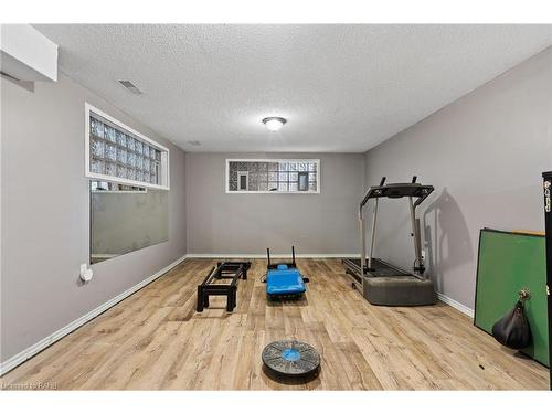 2848 Teresa Drive, Fort Erie, ON - Indoor Photo Showing Other Room