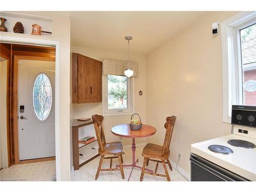 217 Grant Avenue, Hamilton, ON - Indoor Photo Showing Dining Room