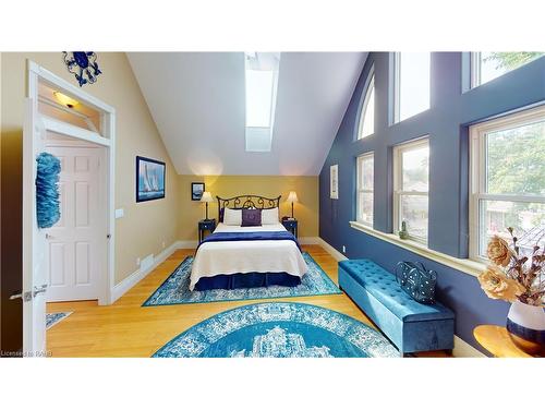 23 Northglen Avenue, St. Catharines, ON - Indoor Photo Showing Bedroom