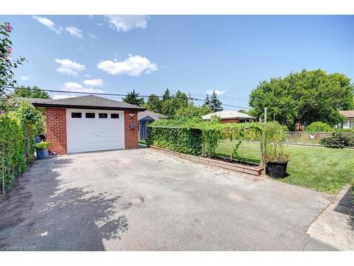 112 Sunrise Drive, Hamilton, ON - Outdoor