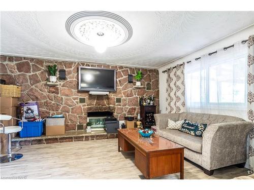 404 Queenston Road, Hamilton, ON - Indoor Photo Showing Living Room With Fireplace