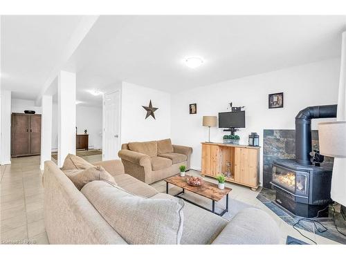 10-2050 Upper Middle Road, Burlington, ON - Indoor Photo Showing Living Room With Fireplace