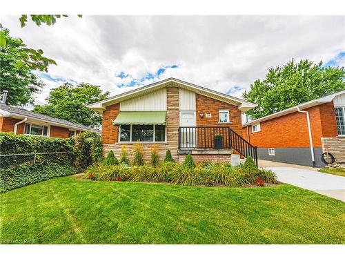 38 Cardinal Drive, Hamilton, ON - Outdoor