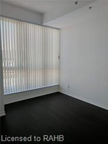 701-5001 Corporate Drive, Burlington, ON - Indoor Photo Showing Other Room