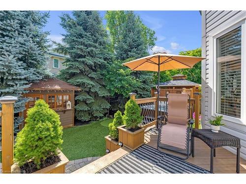 5646 Roseville Court, Burlington, ON - Outdoor