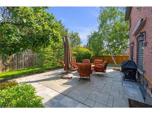 2107 Country Club Drive, Burlington, ON 