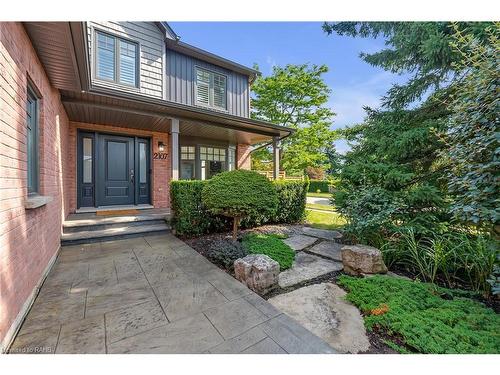 2107 Country Club Drive, Burlington, ON 