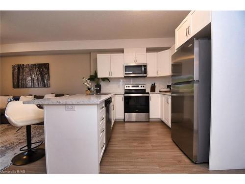 203-2605 Binbrook Road, Binbrook, ON - Indoor Photo Showing Kitchen With Stainless Steel Kitchen With Upgraded Kitchen