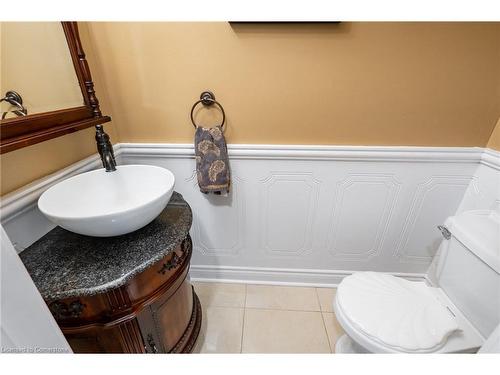 674 Laurier Avenue, Milton, ON - Indoor Photo Showing Bathroom