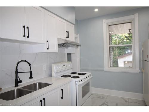 701 Wilson Street, Hamilton, ON - Indoor Photo Showing Kitchen With Double Sink