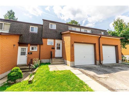 37-88 Tunbridge Crescent, Hamilton, ON - Outdoor With Facade