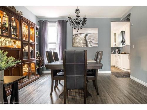 6 Peter Street, Hamilton, ON - Indoor Photo Showing Dining Room