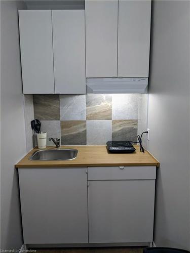 10 - 12 Murney Street, Belleville, ON - Indoor Photo Showing Kitchen