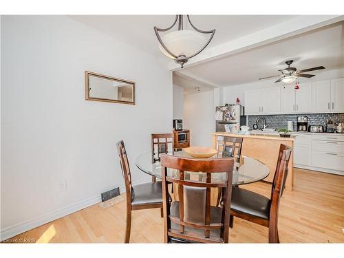 80 East 33Rd Street, Hamilton, ON - Indoor Photo Showing Dining Room