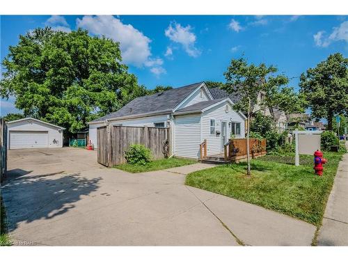 80 East 33Rd Street, Hamilton, ON - Outdoor