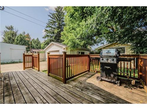 80 East 33Rd Street, Hamilton, ON - Outdoor With Deck Patio Veranda With Exterior